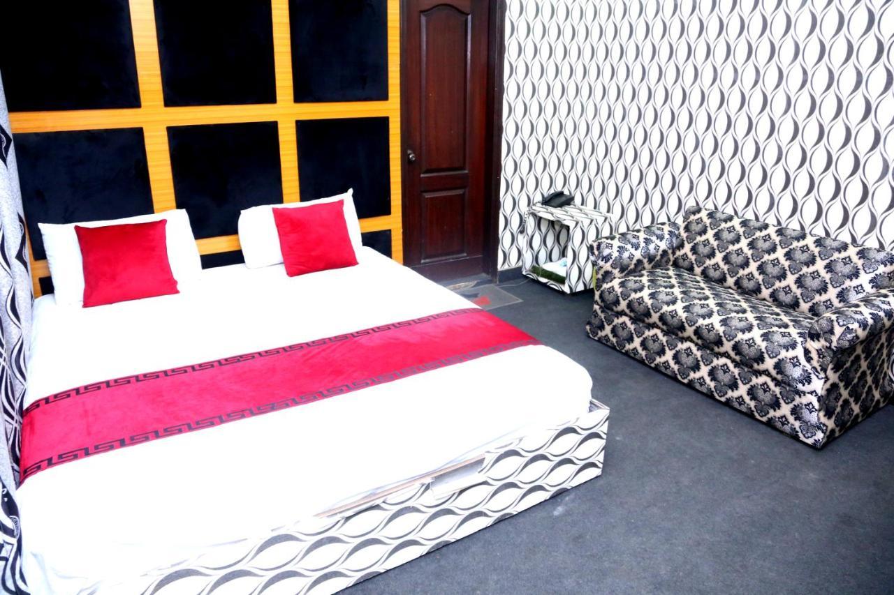 Sapphire Inn Motel Lahaur Zewnętrze zdjęcie