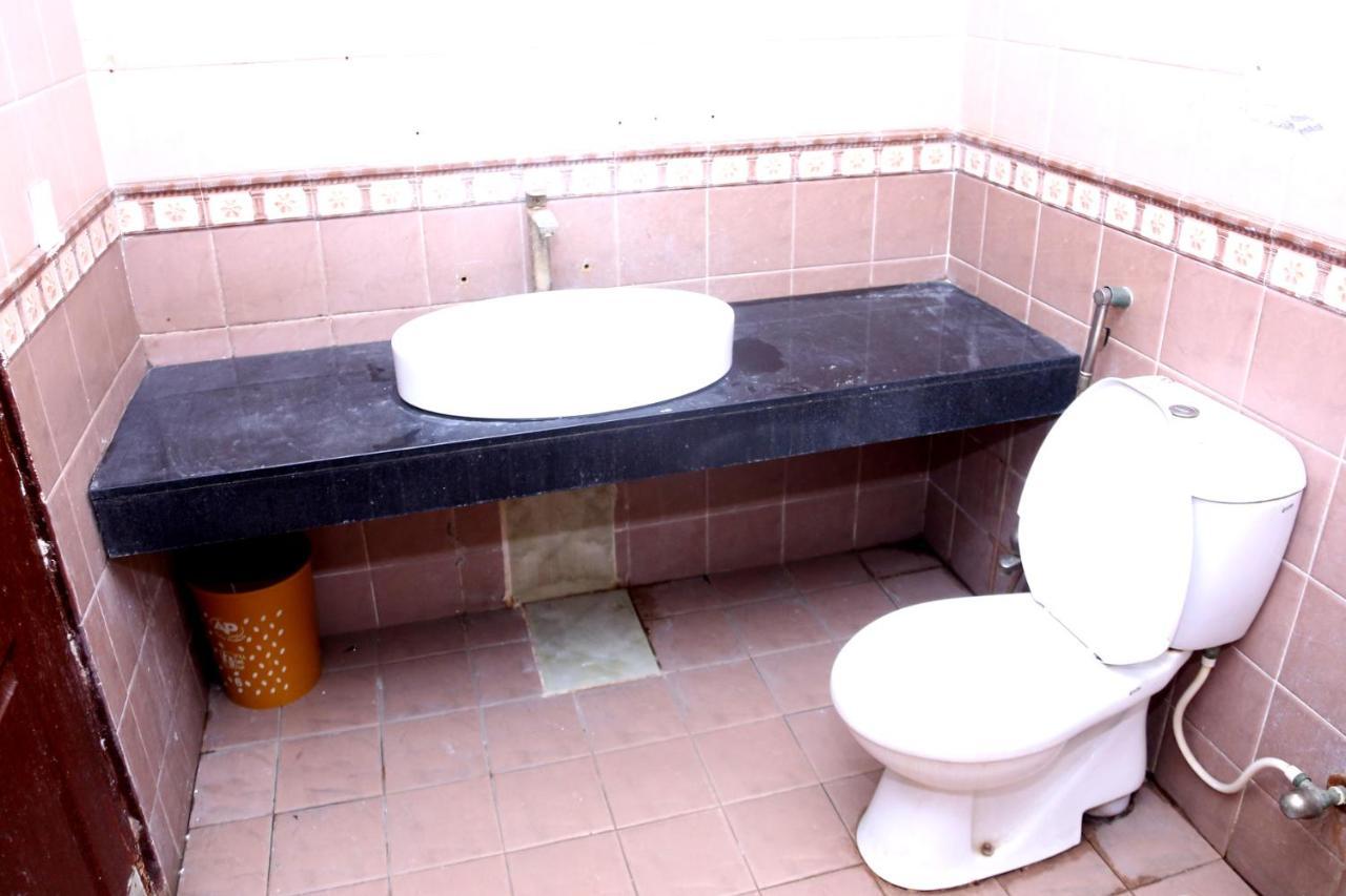 Sapphire Inn Motel Lahaur Zewnętrze zdjęcie
