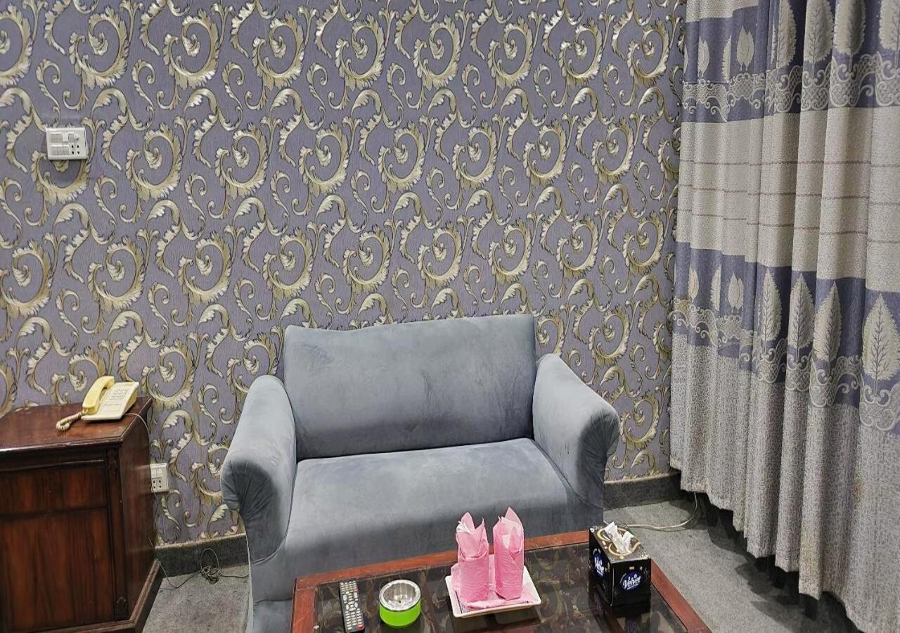 Sapphire Inn Motel Lahaur Zewnętrze zdjęcie